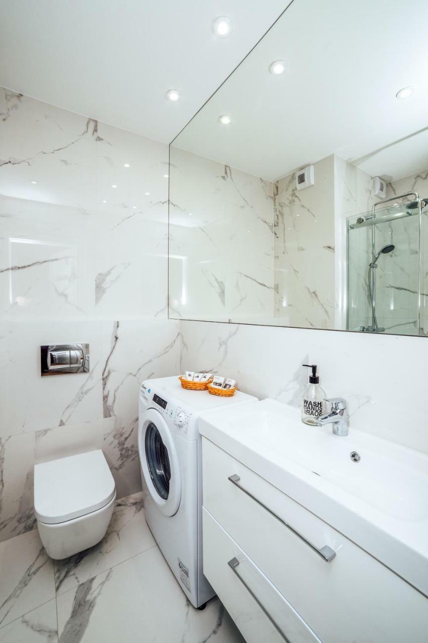 Apartament Pobookowane Chmielna Old Town *